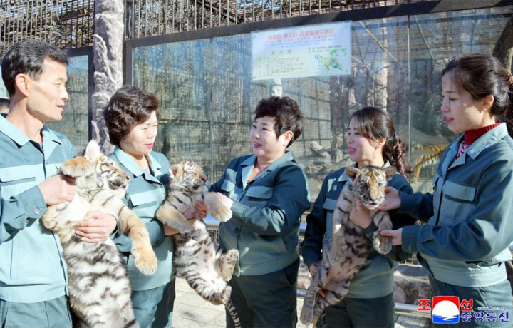 9-시대의 자랑 조선녀성들